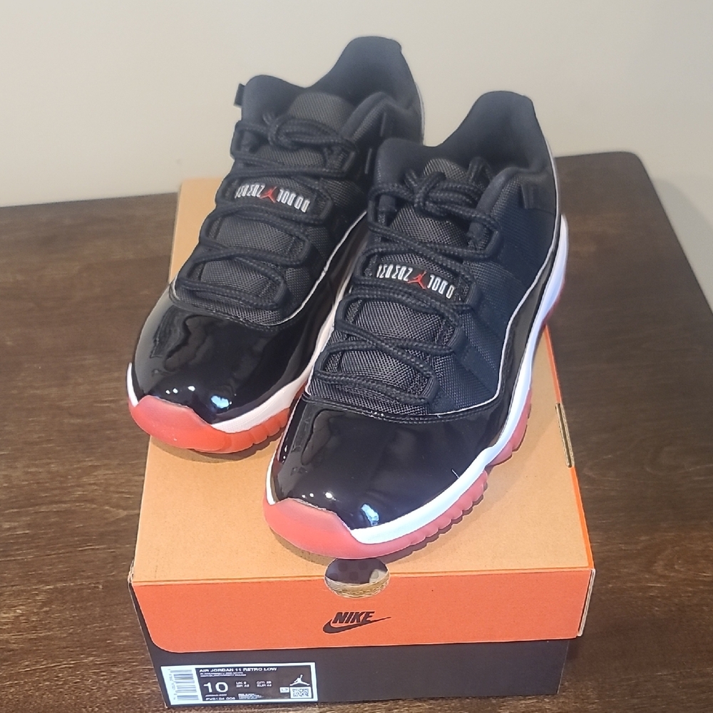 Nike Black and Red Sneakers